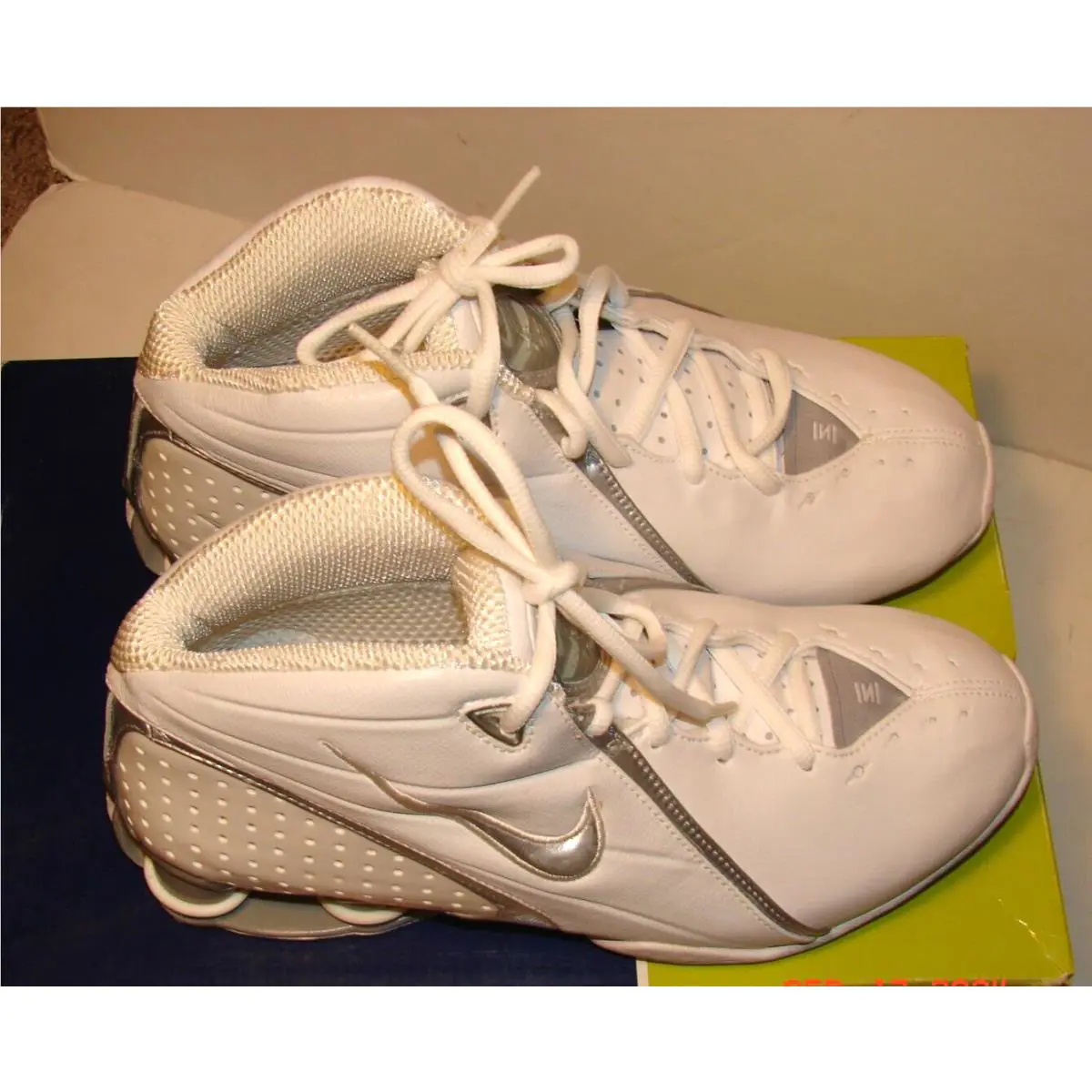 Nike shoes - Nike Shox - Shox - 311233101 - White 5