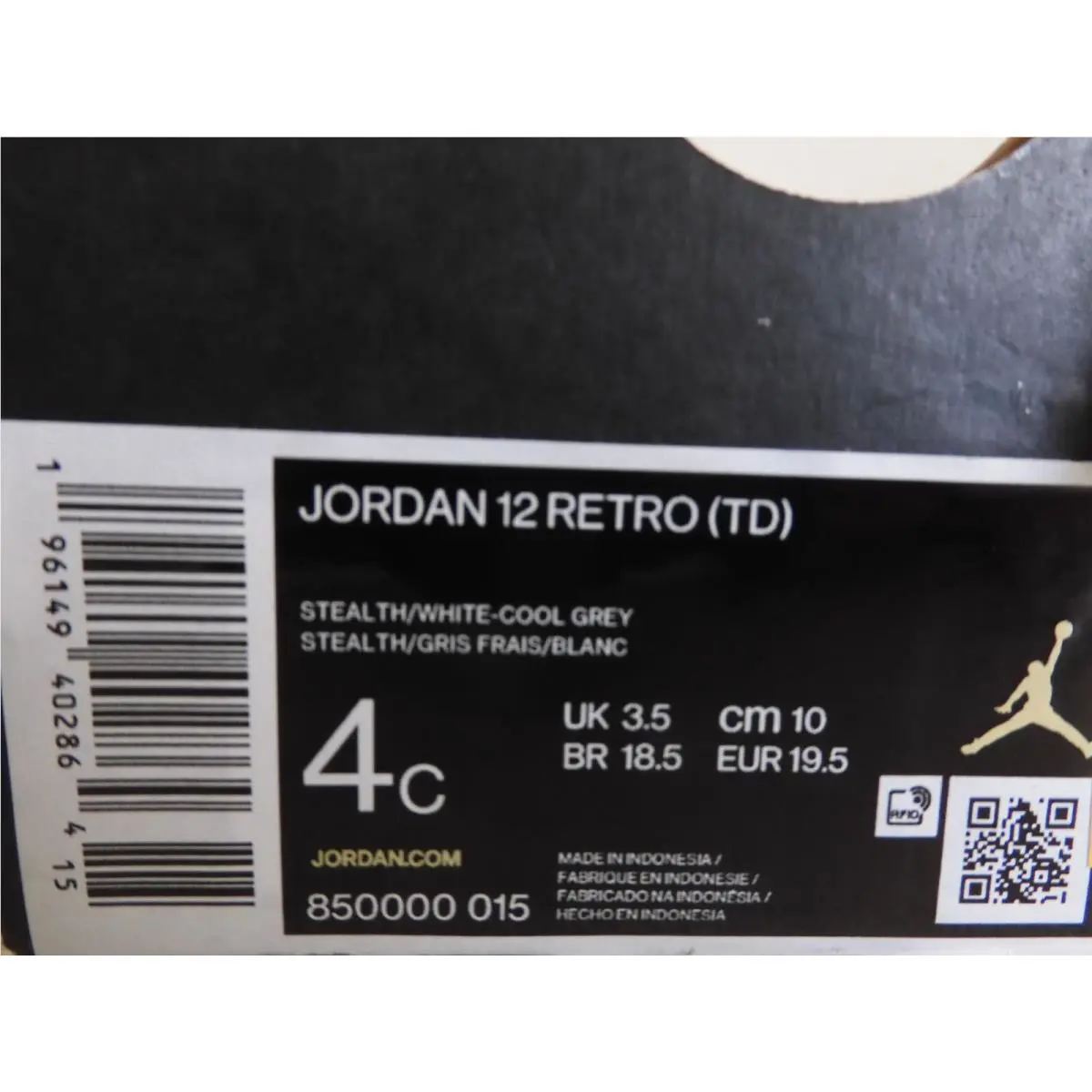 Nike shoes - Air Jordan 12 - Air - Gray (UPC: 196149402864) 3