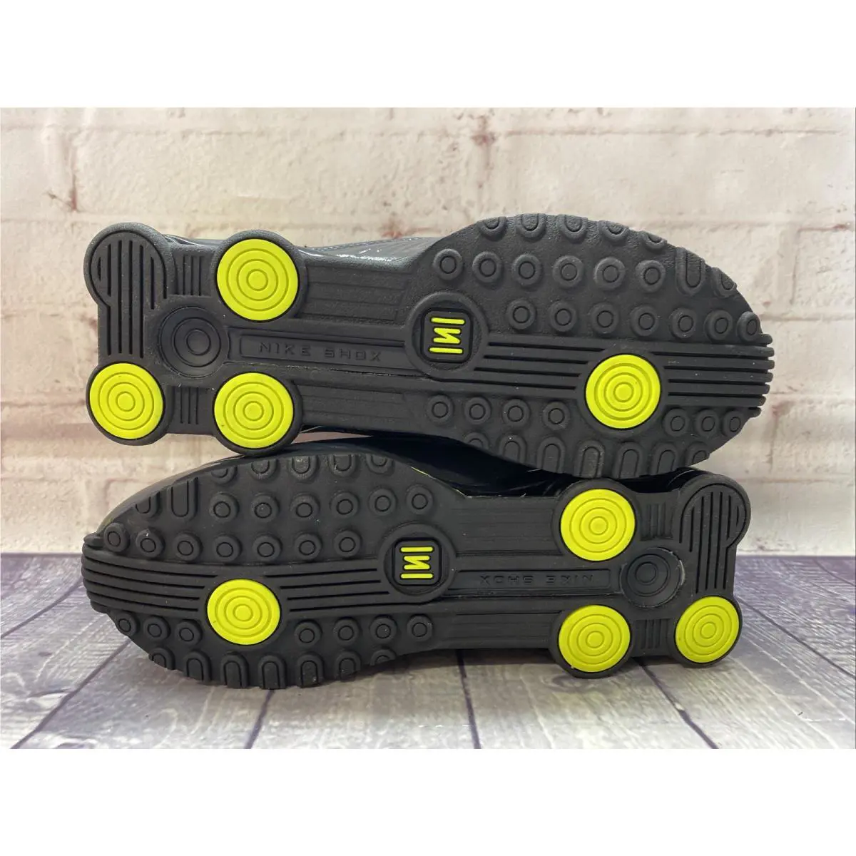 Nike shoes - Nike Shox - Shox - BQ9001-008 - Yellow, Manufacturer: Dark Smoke Grey/Lemon Venom/Black/Black (UPC: 193154390063) 6