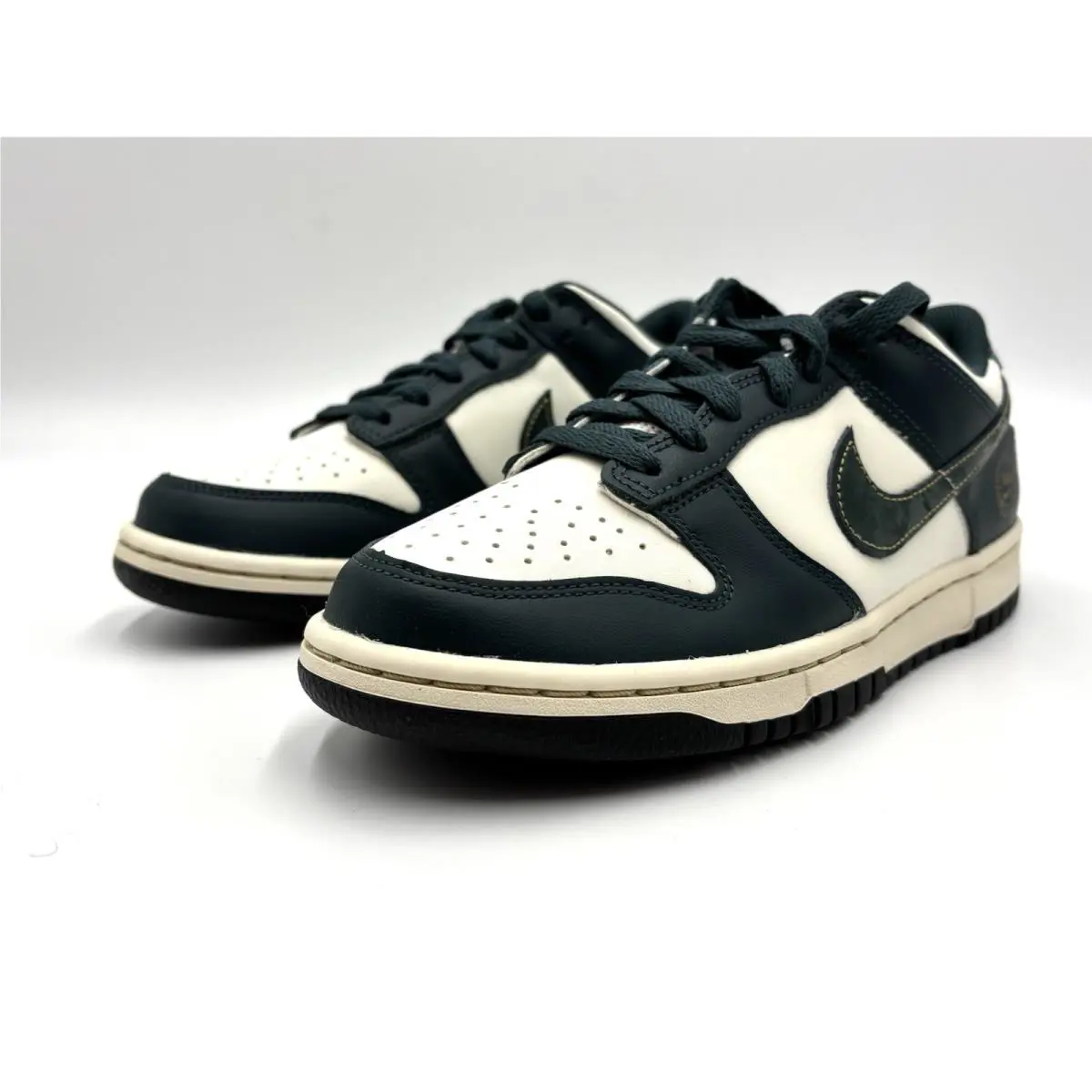 Nike shoes - Nike Dunk Low GS - Dunk Low - FB9109-301 - Green 0