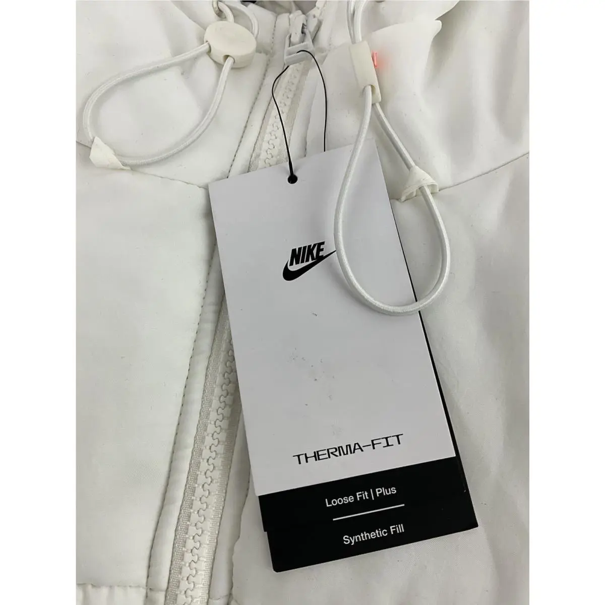 Nike clothing - White (UPC: 0196968335817) 1