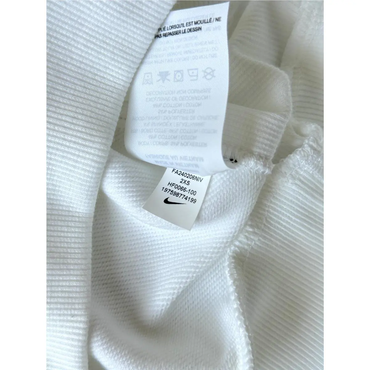 Nike clothing - White (UPC: 197598774199) 6