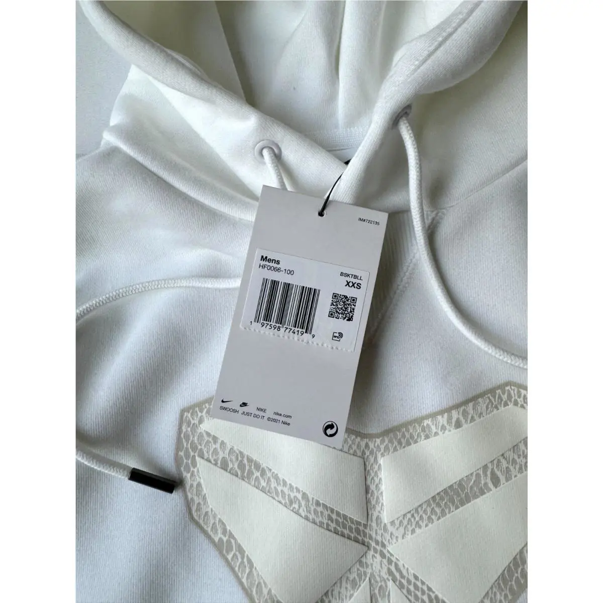 Nike clothing - White (UPC: 197598774199) 3