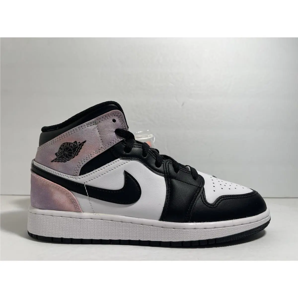 Nike shoes - Nike Air Jordan 1 - Air - DM6216 001 - White 0