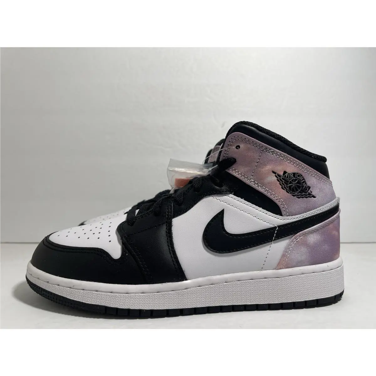 Nike shoes - Nike Air Jordan 1 - Air - DM6216 001 - White 2