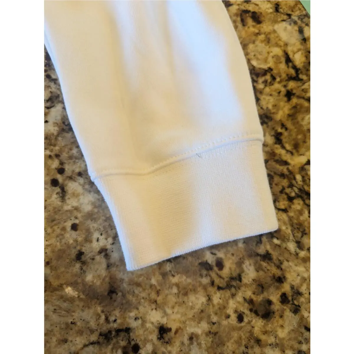 Nike clothing - White (UPC: 197594252622) 3