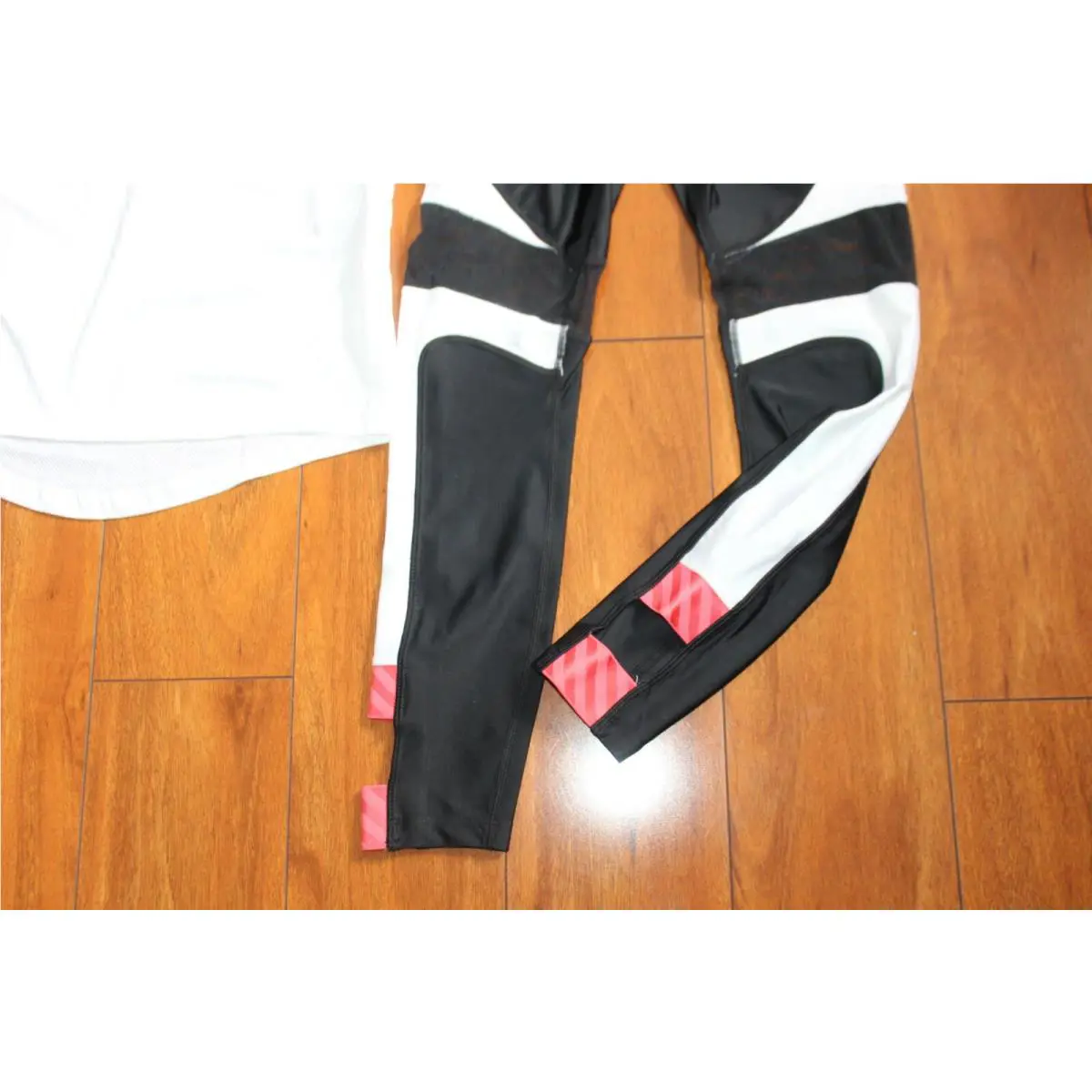 Nike clothing - Black (UPC: 193154462586) 6