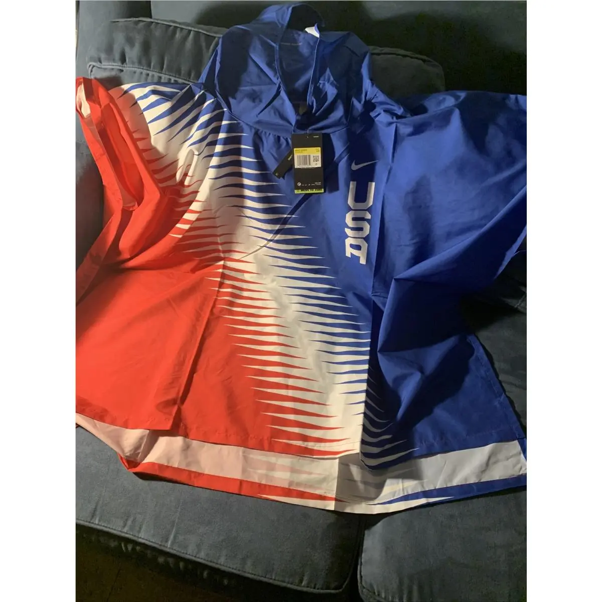 Nike clothing - Multicolor (UPC: 0194494044852) 4