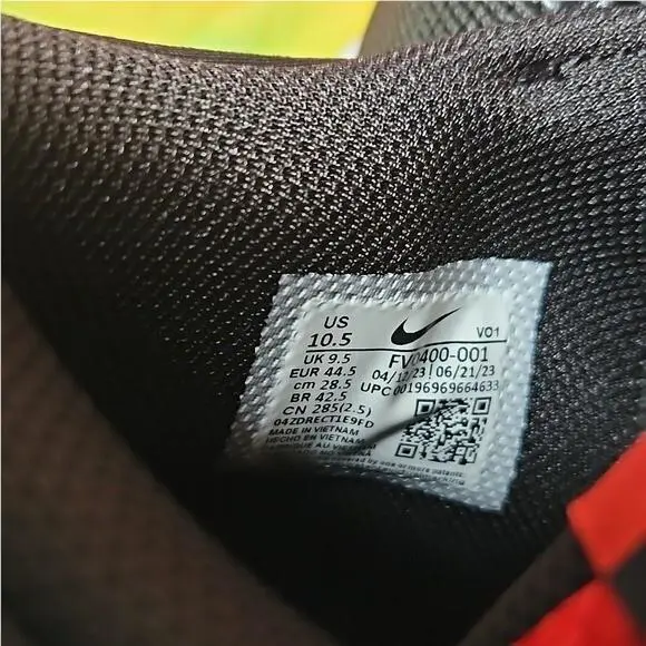Nike shoes - Nike LeBron - LeBron - Red Black 4