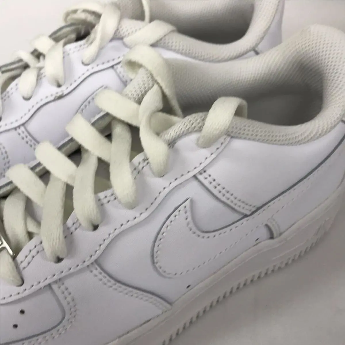 Nike shoes - White 1
