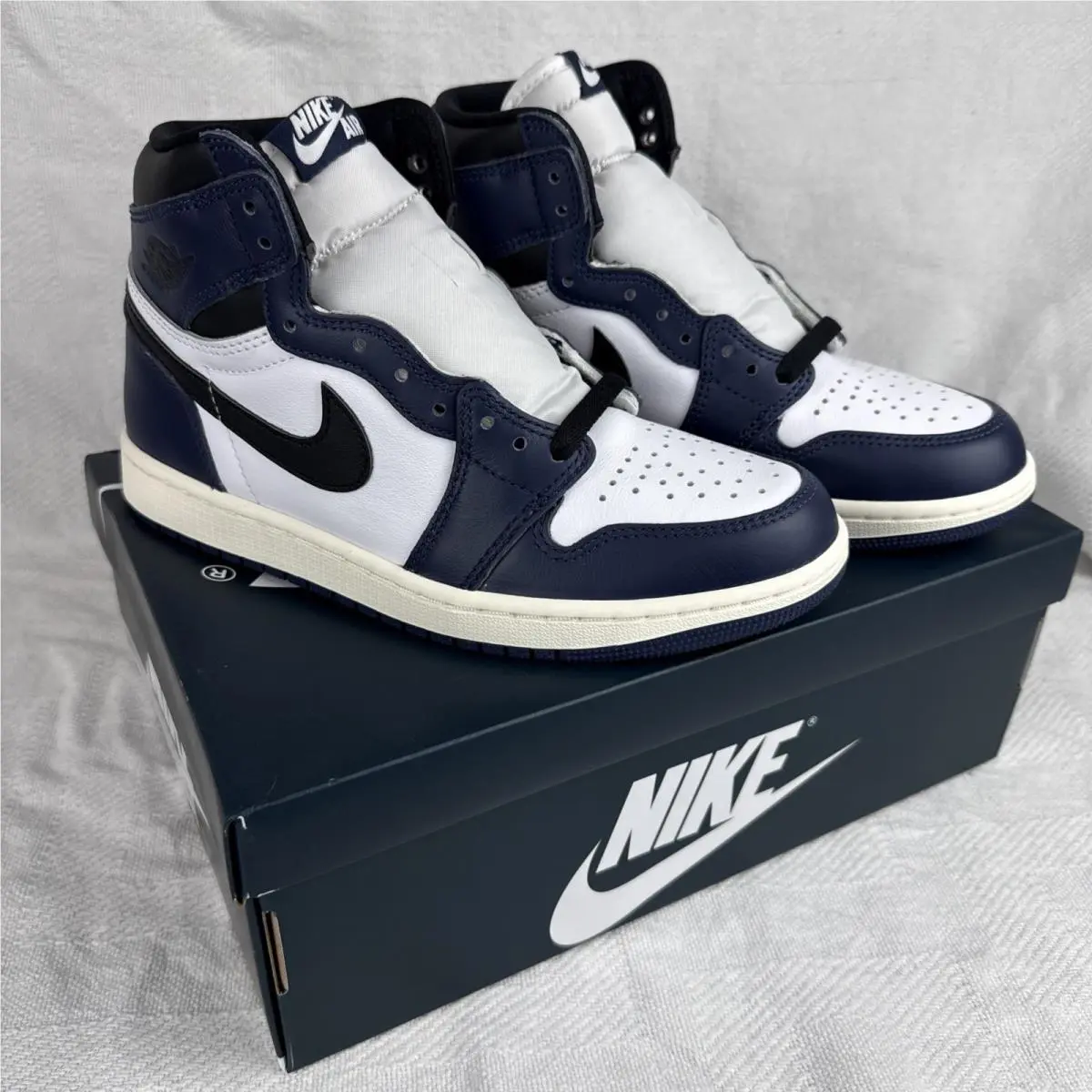 Nike Air Jordan 1 High OG Midnight Navy DZ5485-401 Men’s Sizes 6.5M 8W