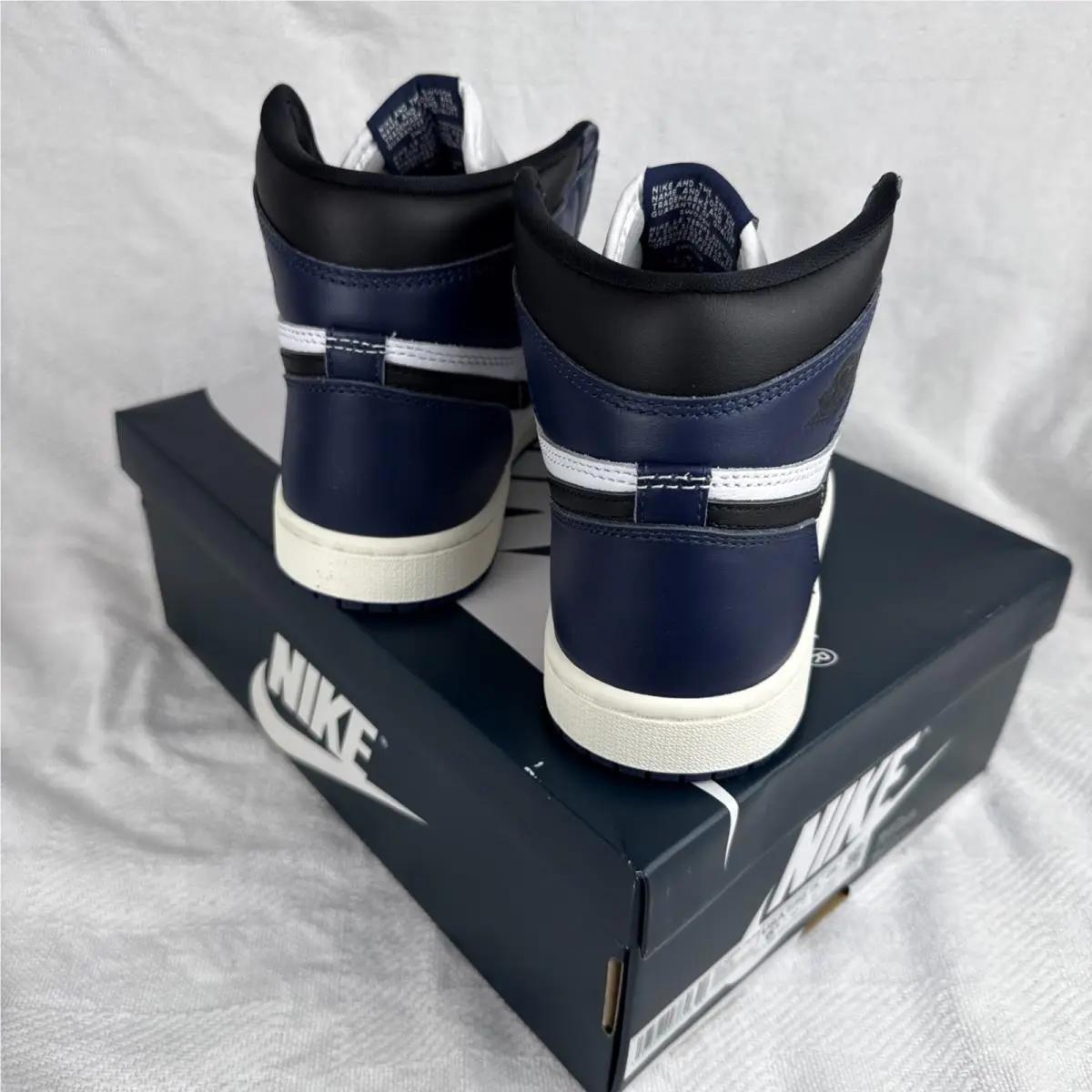 Nike shoes - Air Jordan 1 - Air - DZ5485-401 - Blue 2