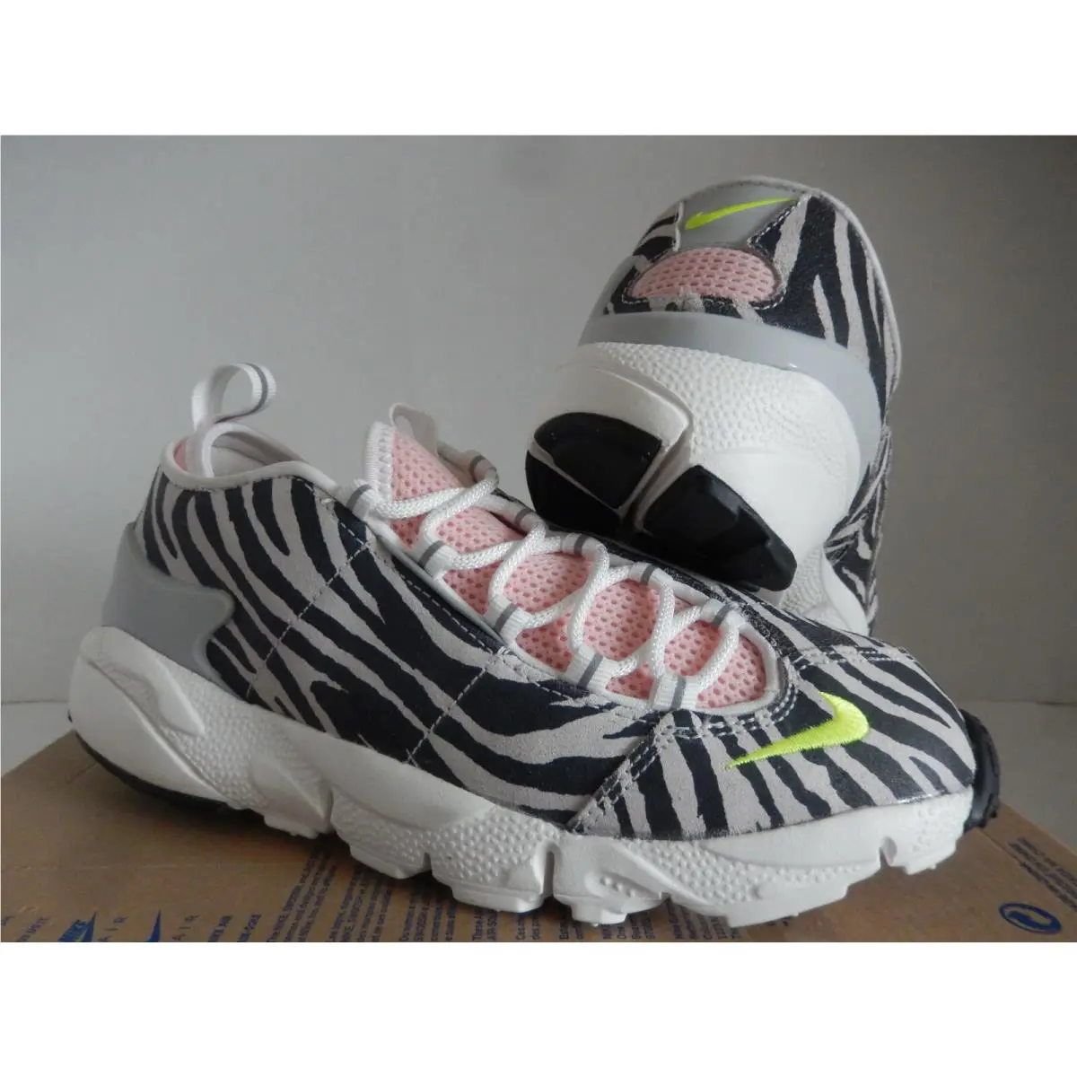 Nike shoes - Nike Air Footscape - Air Footscape - White (UPC: 193656306258) 0
