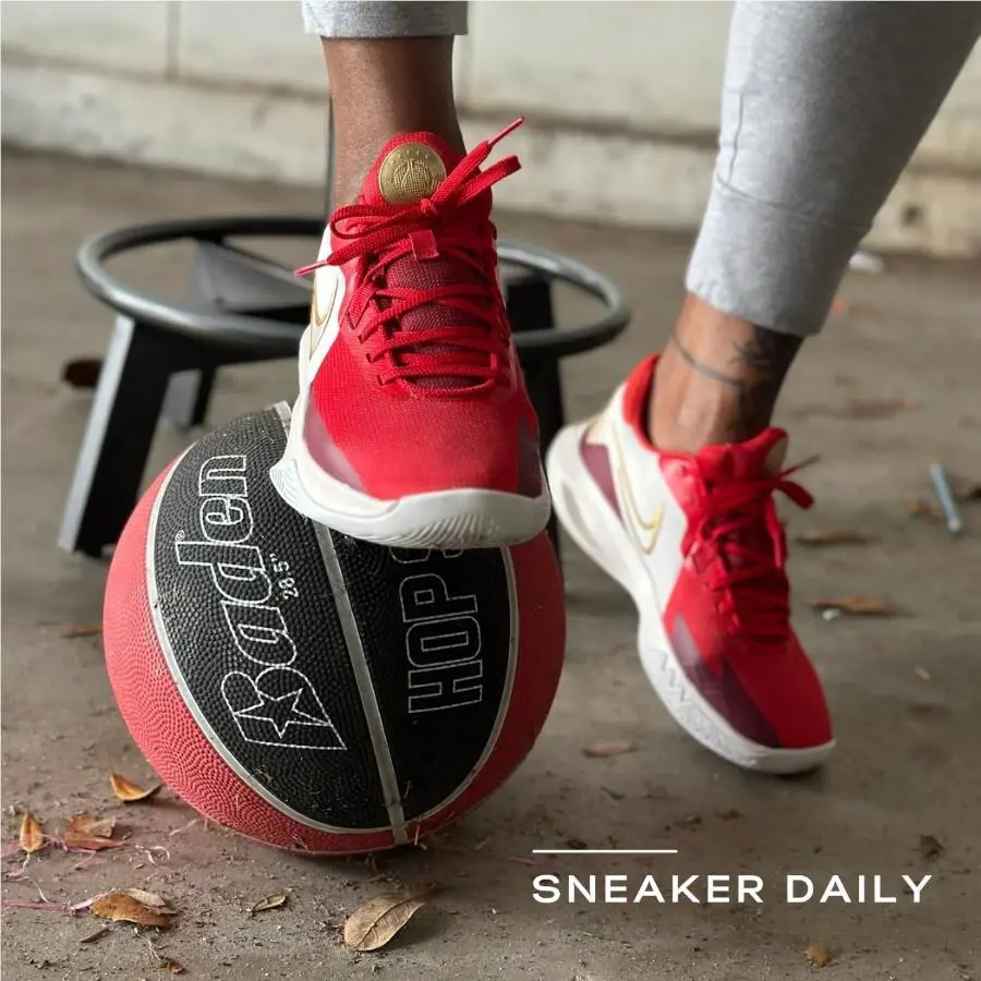 Nike shoes - Phantom Metallic Team Red 8