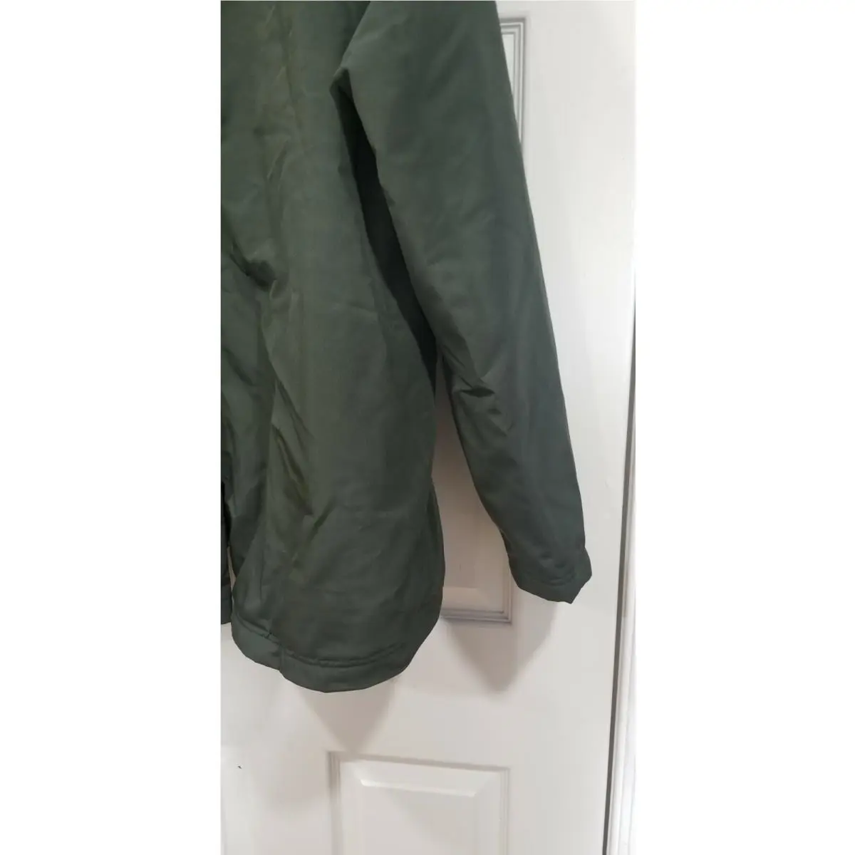 Nike clothing - Sequoia (UPC: 193151057464) 9