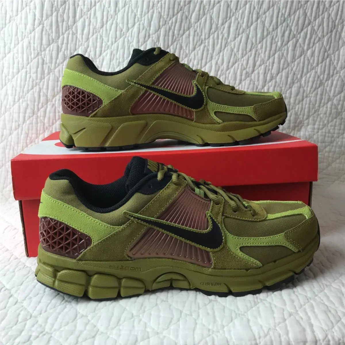 Nike shoes - Nike Zoom Vomero - Zoom Vomero - FJ1910-300 - Green 0