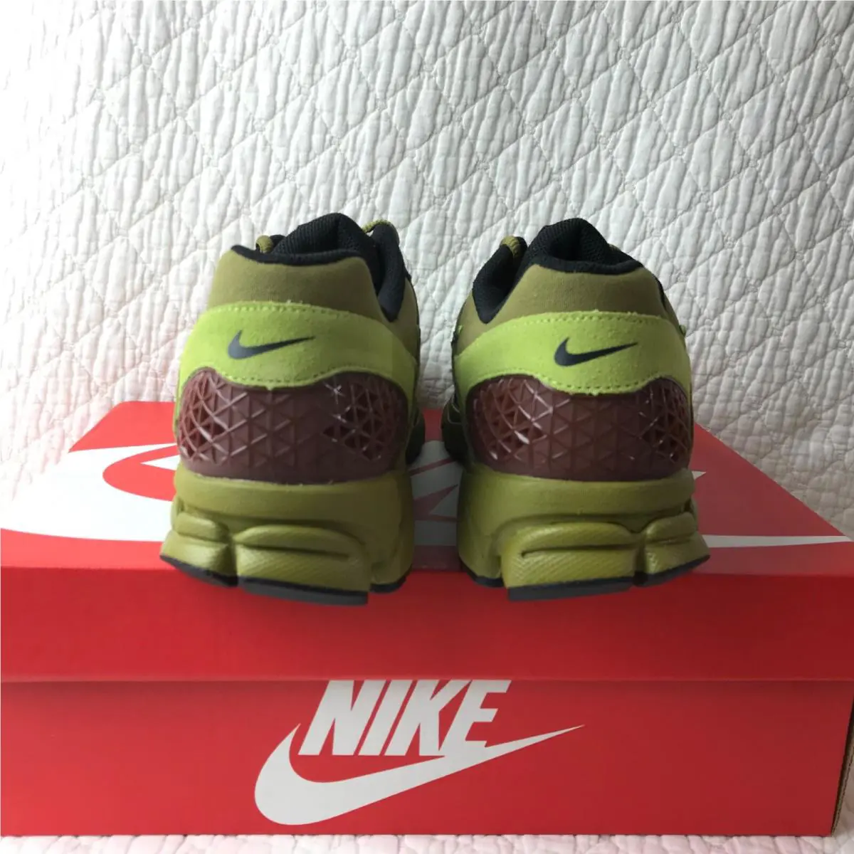 Nike shoes - Nike Zoom Vomero - Zoom Vomero - FJ1910-300 - Green 4