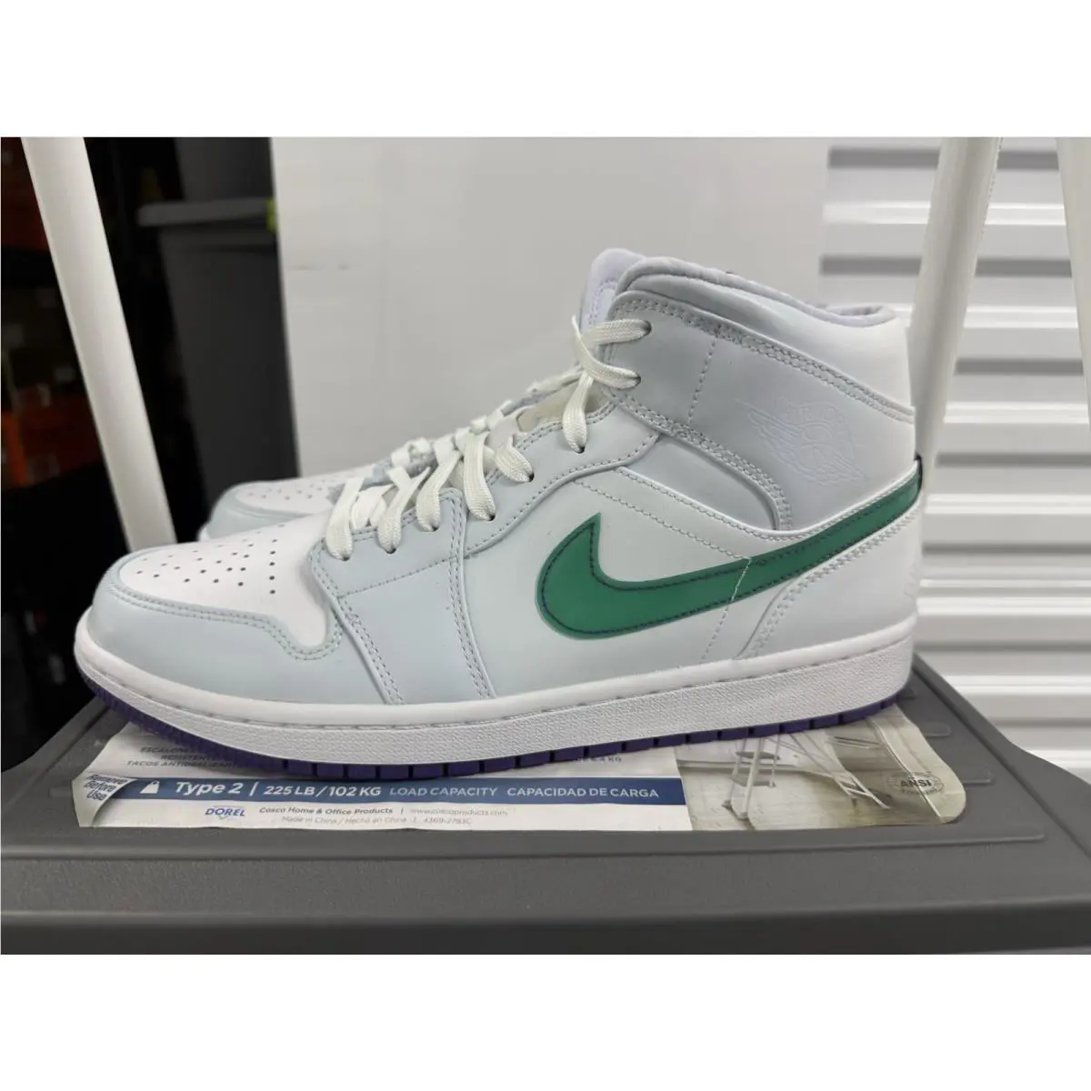 Nike shoes - Air Jordan 1 Mid SE - CW5853 100 - White 0