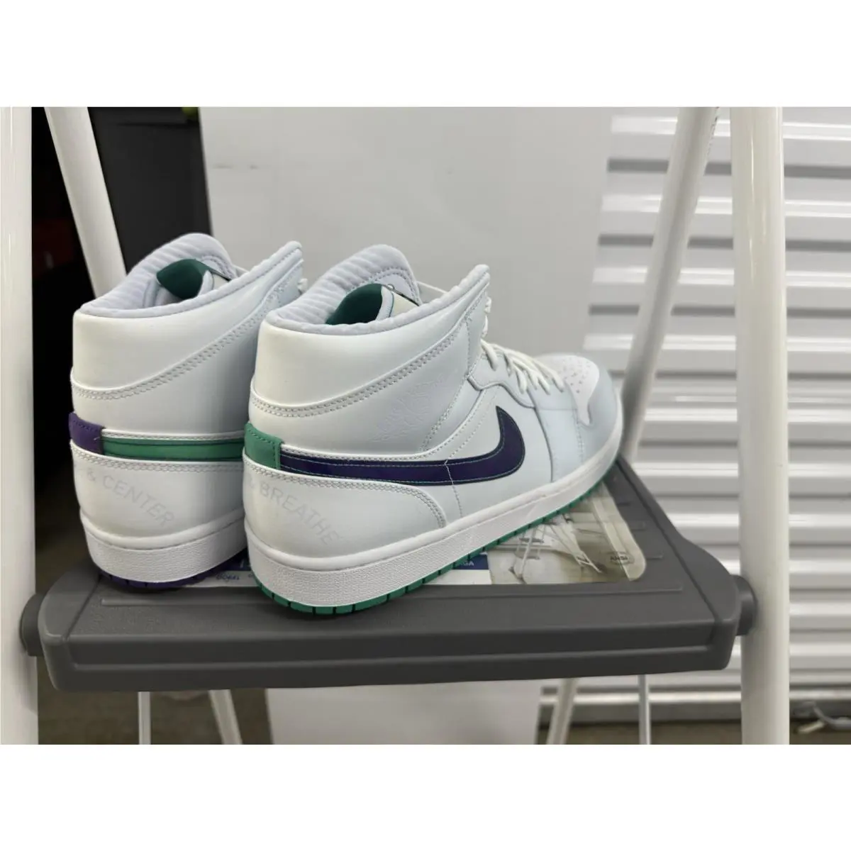 Nike shoes - Air Jordan 1 Mid SE - CW5853 100 - White 4