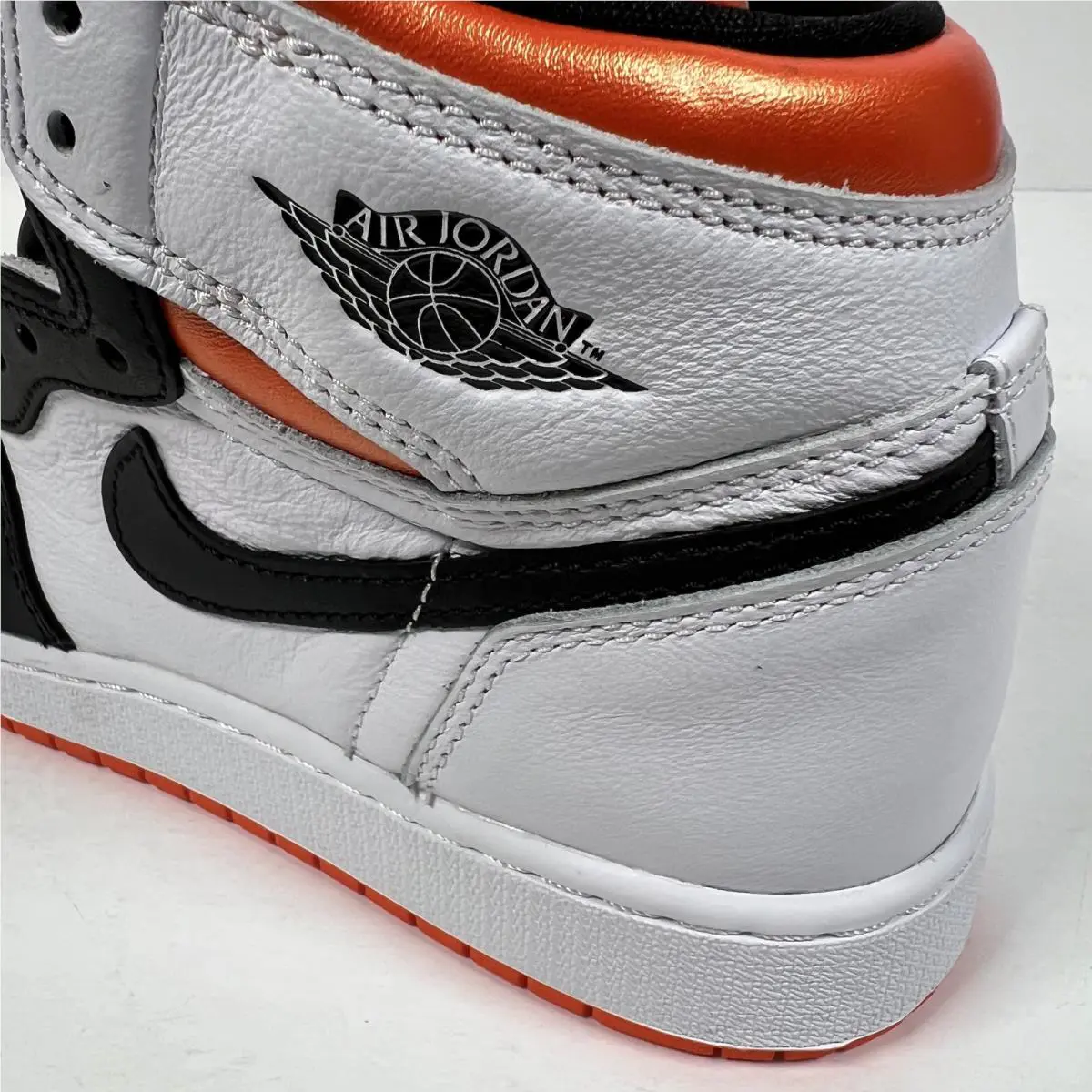 Nike shoes - Air Jordan 1 - Air - 575441-180 - Orange 10