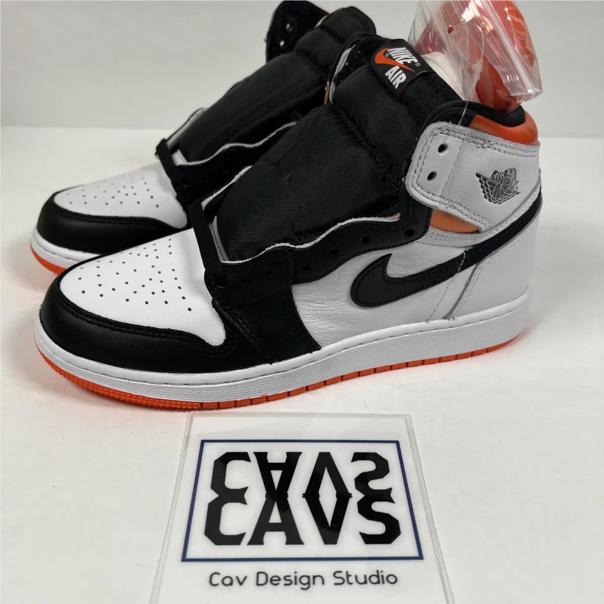 Nike shoes - Air Jordan 1 - Air - 575441-180 - Orange 3