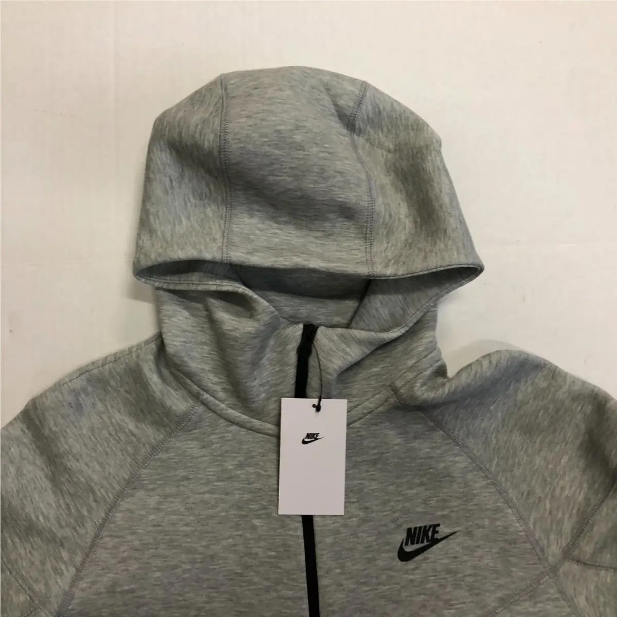 Nike clothing - Gray (UPC: 196607413272) 0