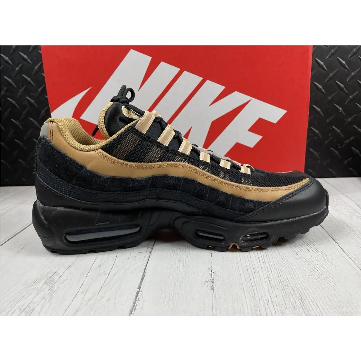 Nike shoes - Air Max 95 - Air Max - DM0011-004 - Black/Elemental Gold/Sesame/Summit White (UPC: 0196153731707) 8