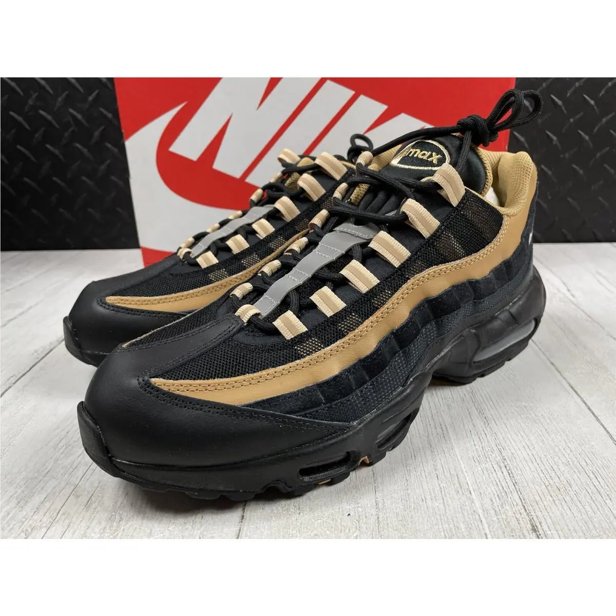 Nike shoes - Air Max 95 - Air Max - DM0011-004 - Black/Elemental Gold/Sesame/Summit White (UPC: 0196153731707) 3