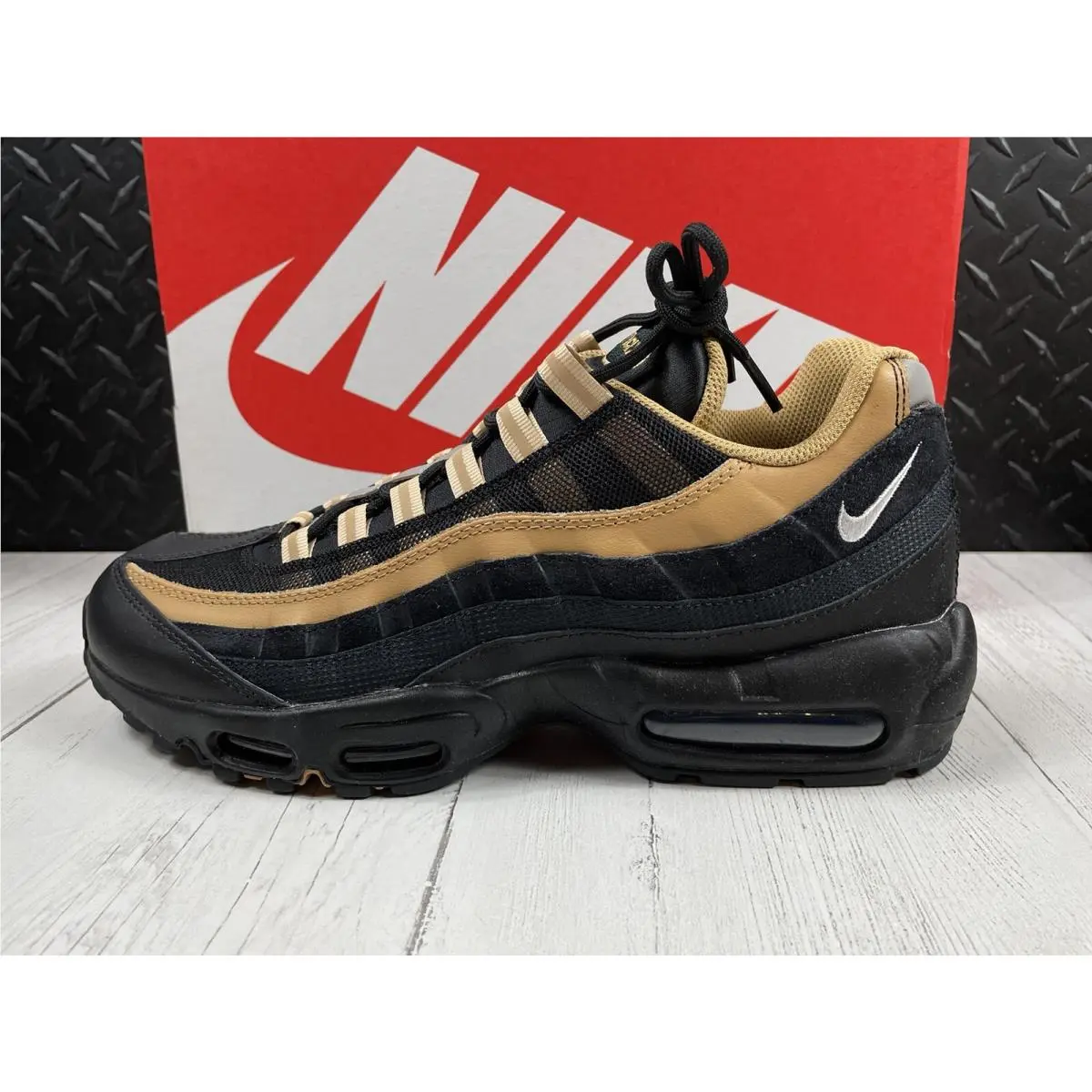 Nike shoes - Air Max 95 - Air Max - DM0011-004 - Black/Elemental Gold/Sesame/Summit White (UPC: 0196153731707) 7