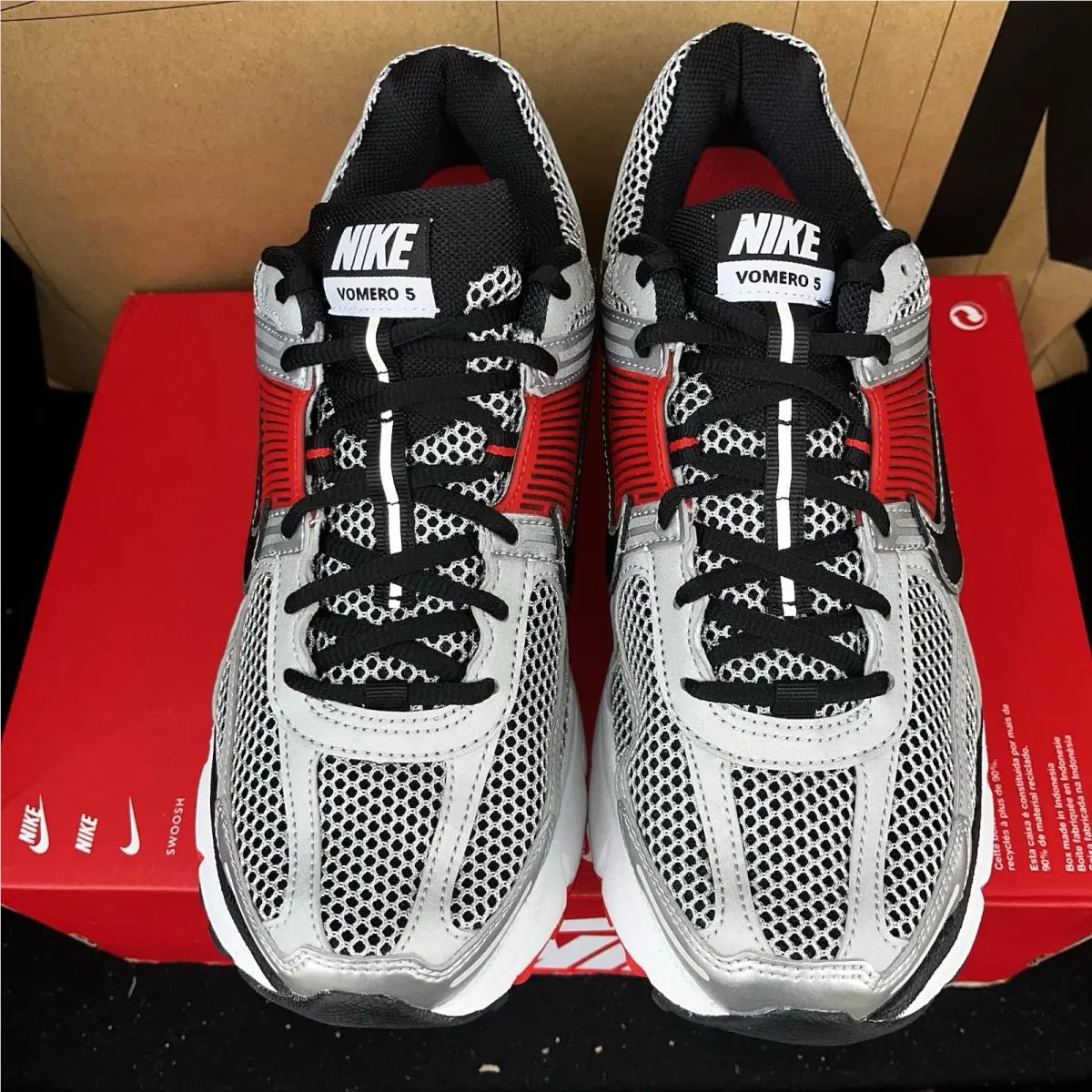 Nike shoes - Nike Zoom Vomero 5 - Zoom Vomero - HV0926-095 - Red 1