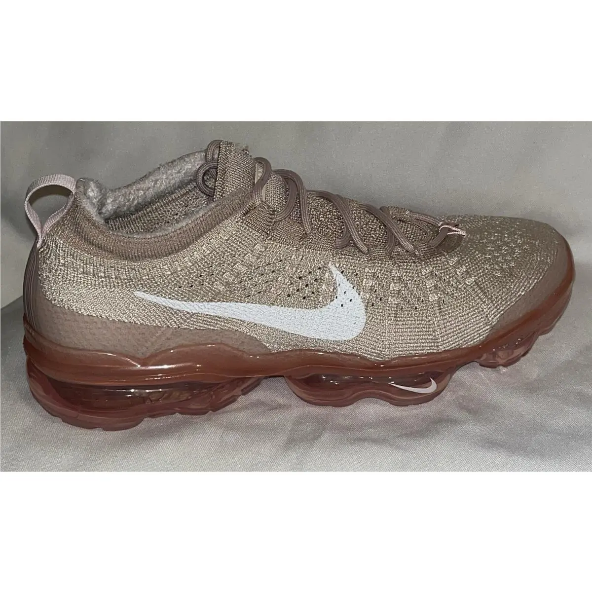Women’s Nike Vapormax FK Flynit Oatmeal/white Pink Oxford Shoes Size 9
