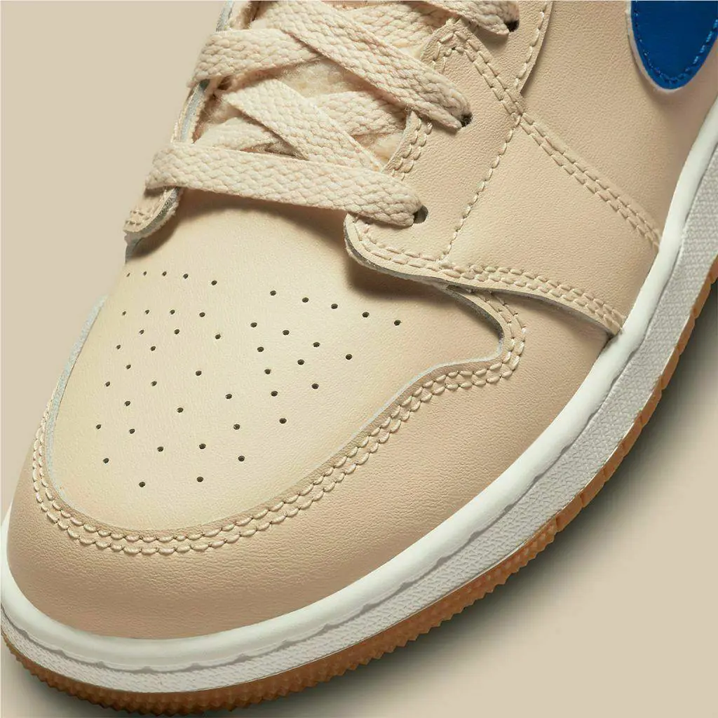 Nike shoes - Air Jordan 1 Mid - Air Mid - DO2207-264 - White 7