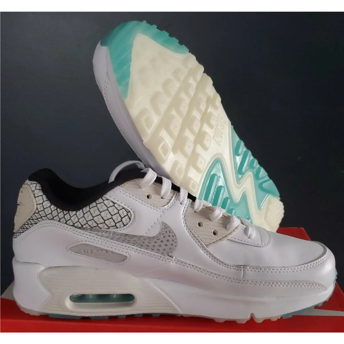 Nike shoes - AIR MAX 90 SE 2 - White/white/platinum tint (UPC: 194953062847) 0