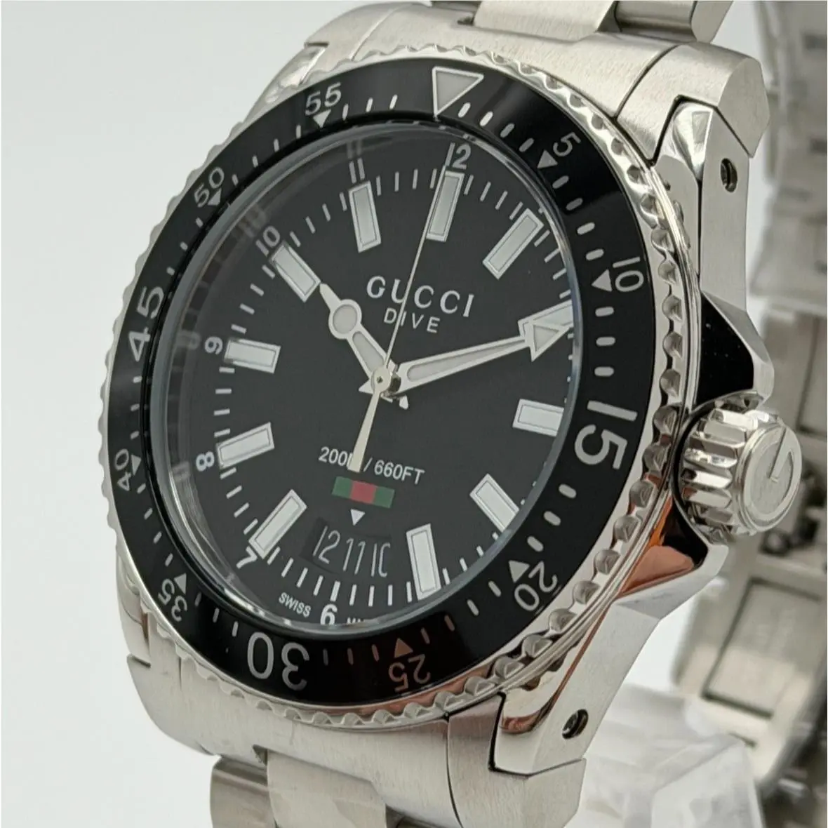 YA136301 Men`s Dive Black Wristwatch 40mm by Gucci