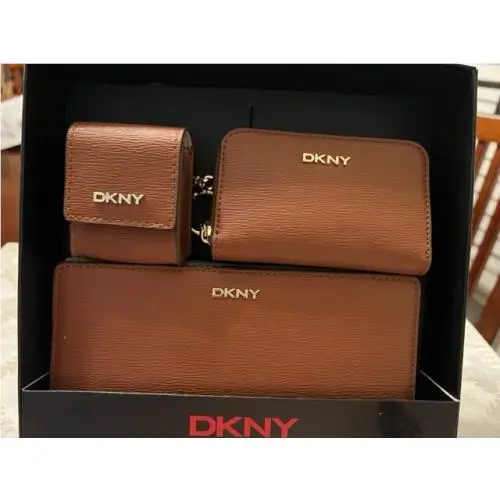 Dkny Gia Brown Wallets Gift Set