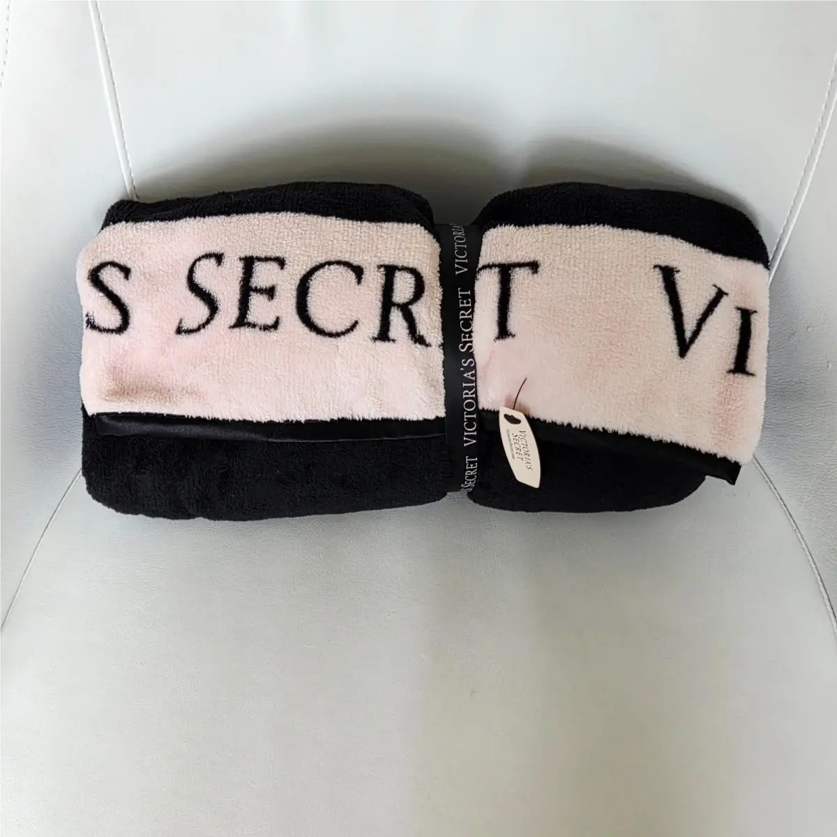 Victoria`s Secret Sherpa Blankets Wraps Beach Towels You Choose Pick Nip BLACK AND PINK BLANKET by Victoria's Secret