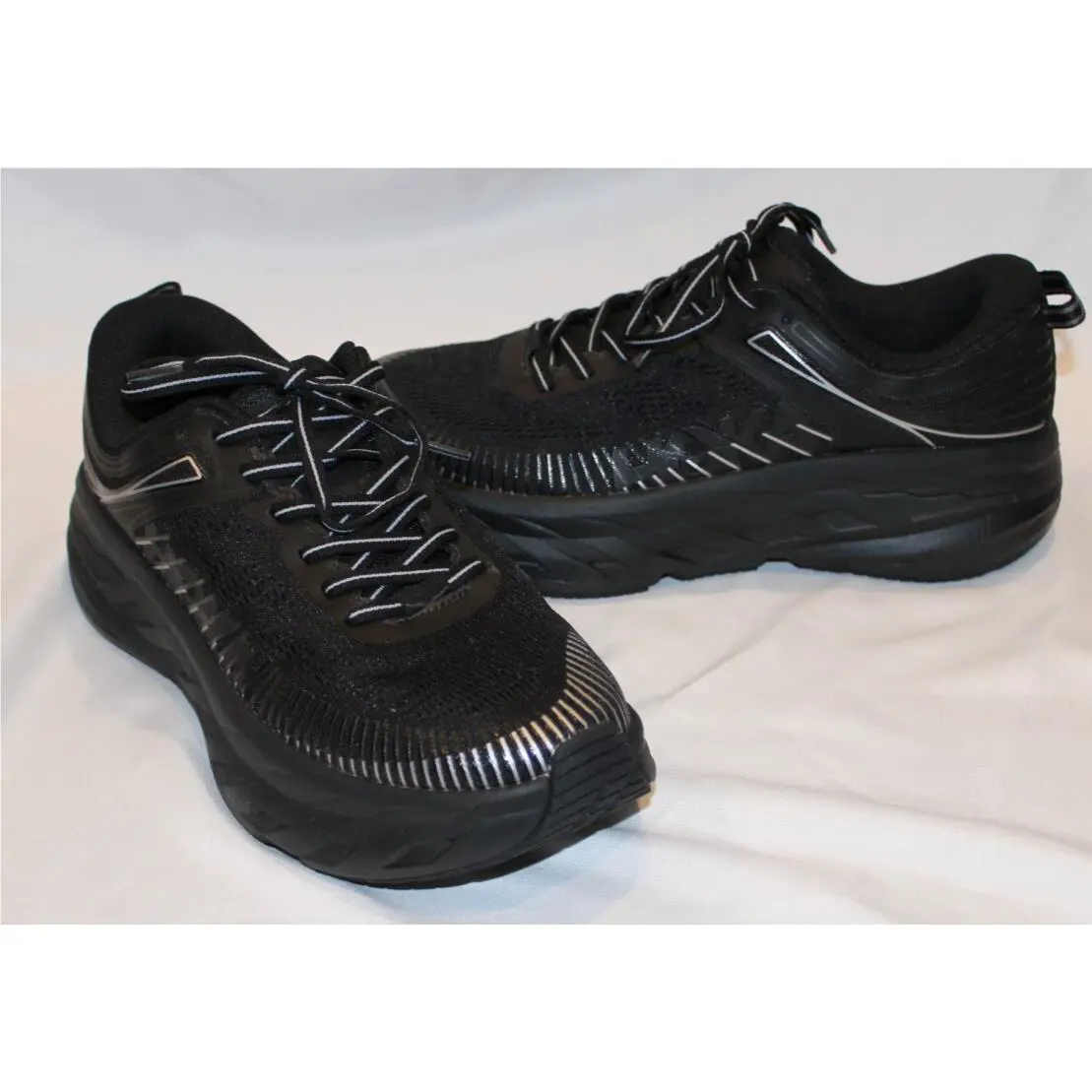 Hoka shoes - Hoka One One Bondi - One One Bondi - Black 1