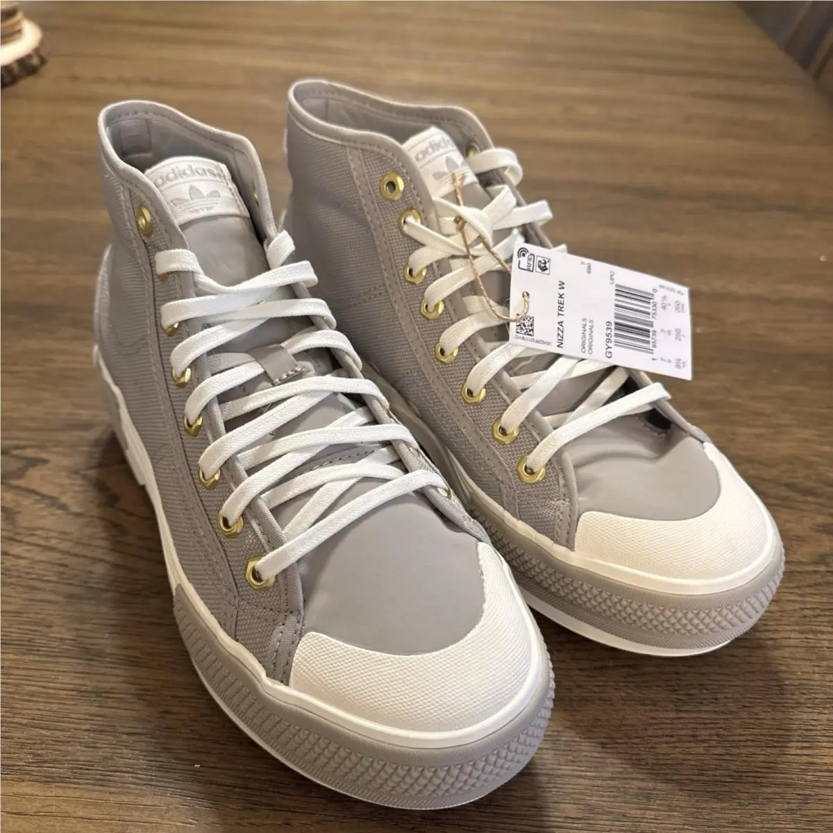 Adidas Nizza Trek W Tennis Shoe - Sneaker Size 8.5 GY9539 Tan/brown