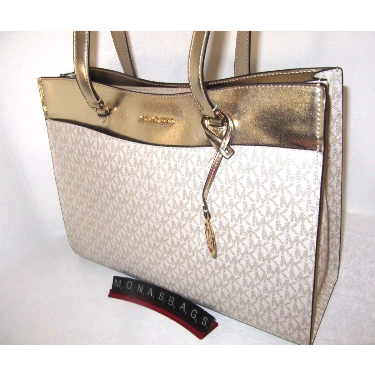 Michael Kors Jet Set Travel Large Logo Multifunction Pocket Tote Bag Pale Gold