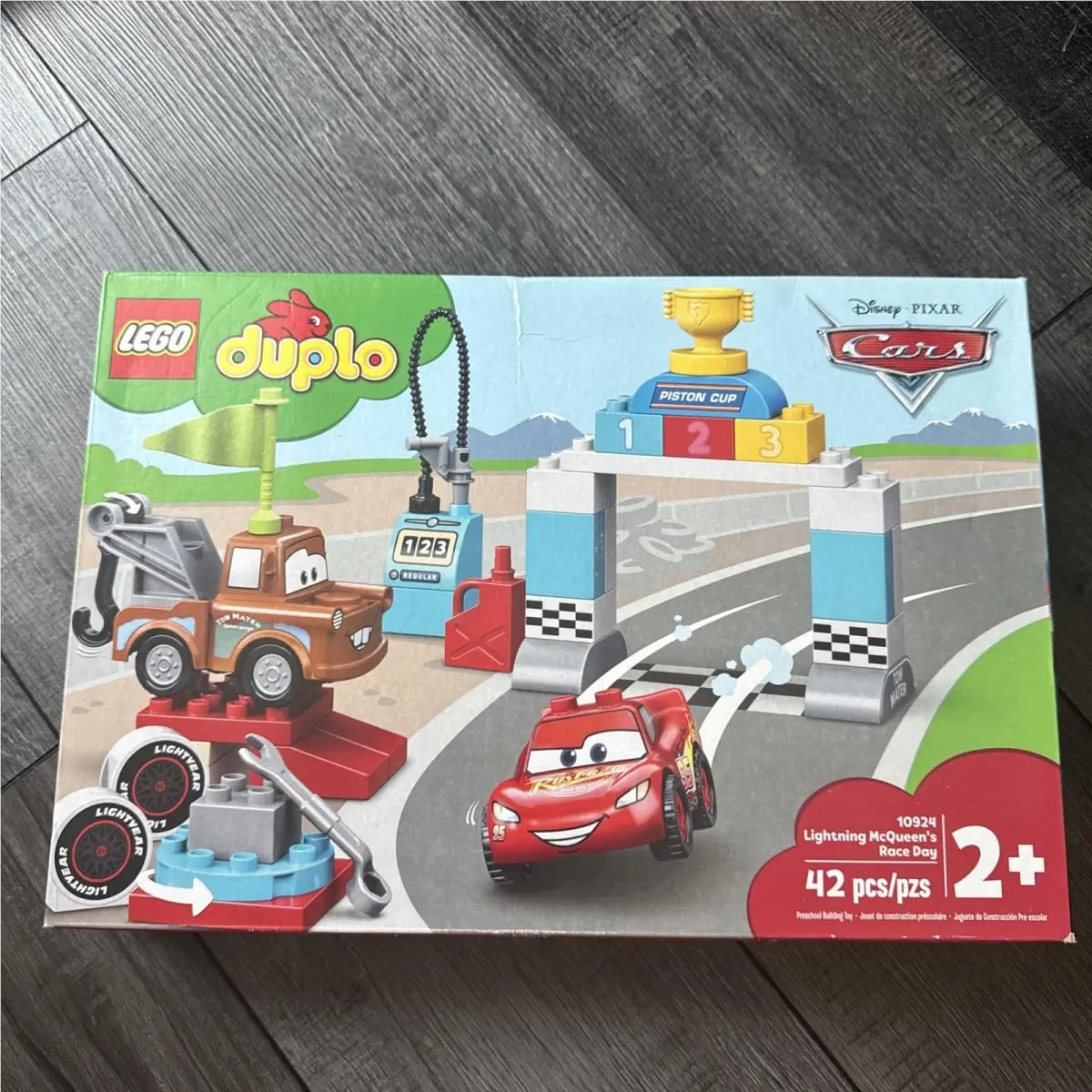 Lego 10924 Duplo Disney Pixar Cars Lightning Mcqueen’s Race Day 42 Pcs 2+