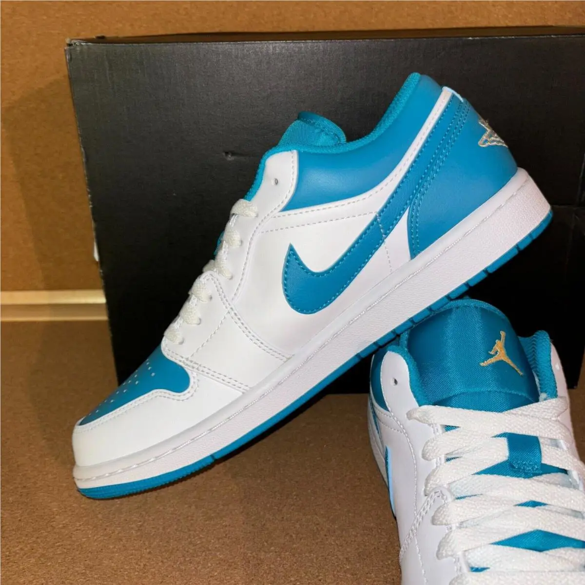 Nike shoes - Air Jordan 1 - Air - Blue 1