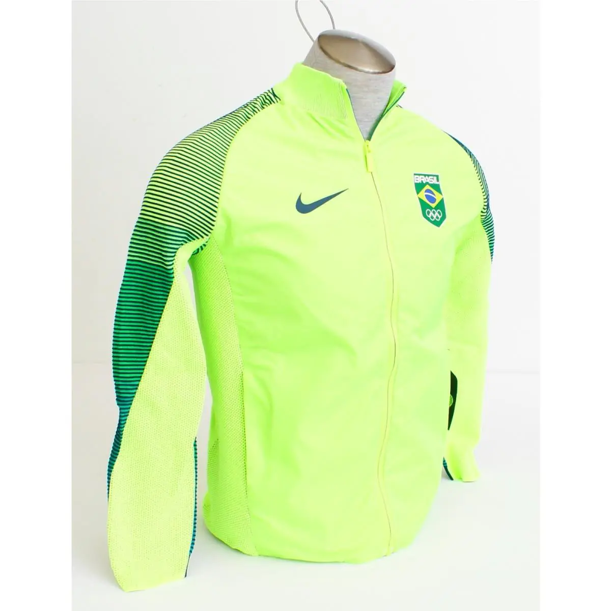 Nike clothing - 812053 - 812053 - Lime 2