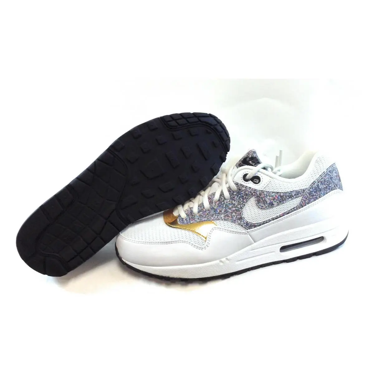 Nike shoes - White 1