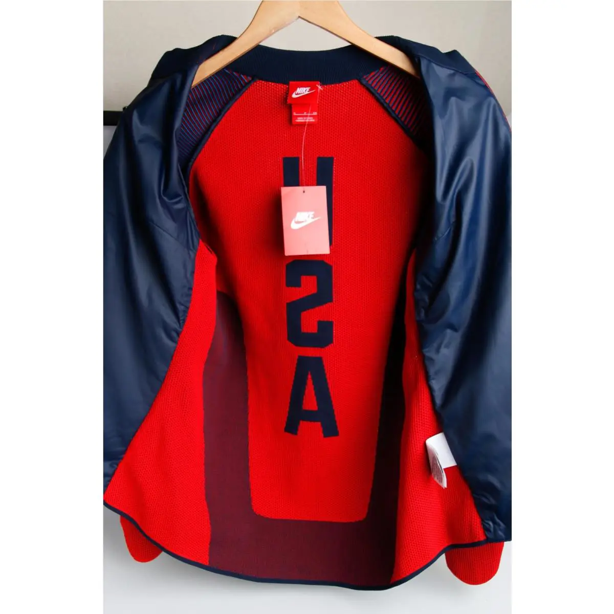 Nike clothing - Obsidian 3