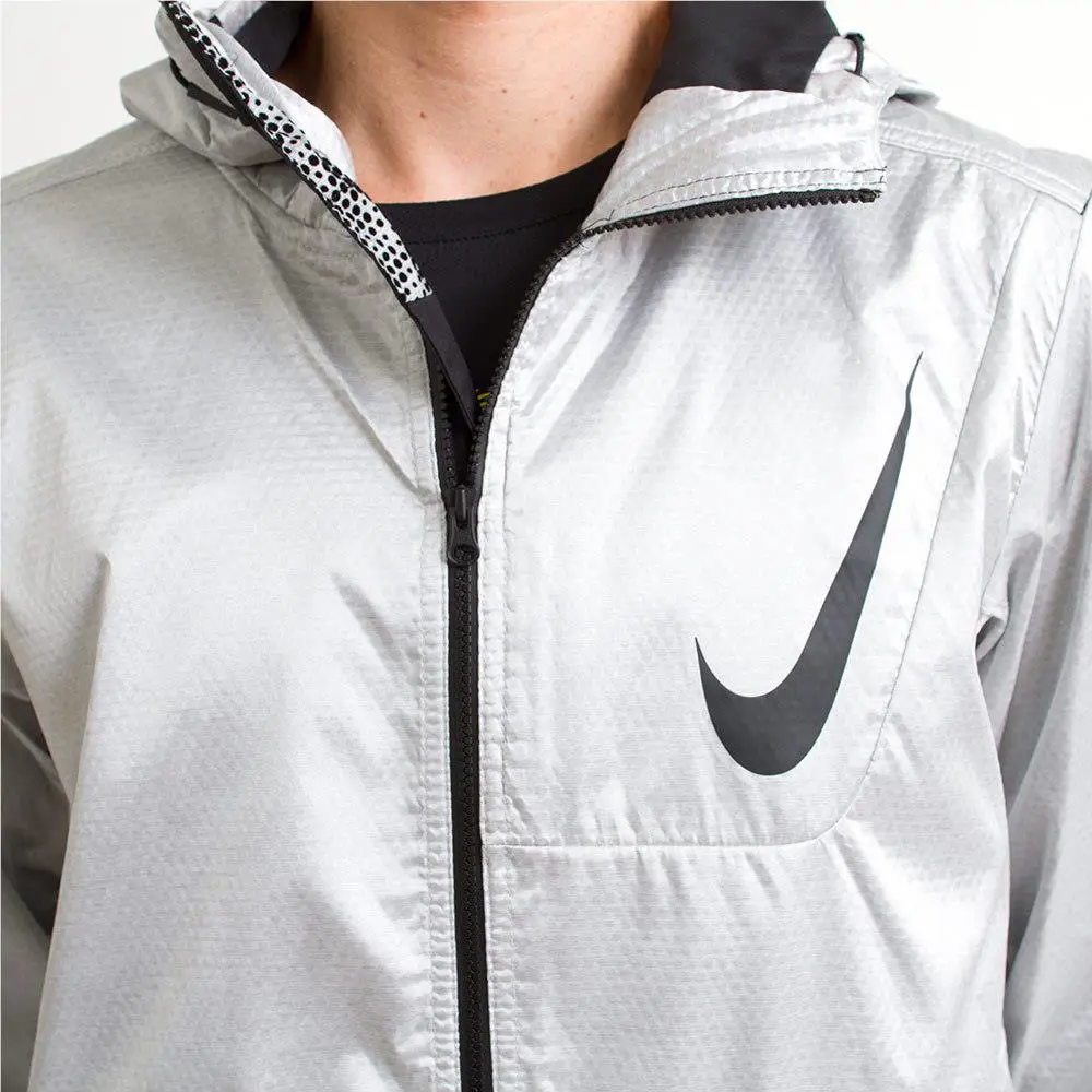 Nike clothing - Silver 5