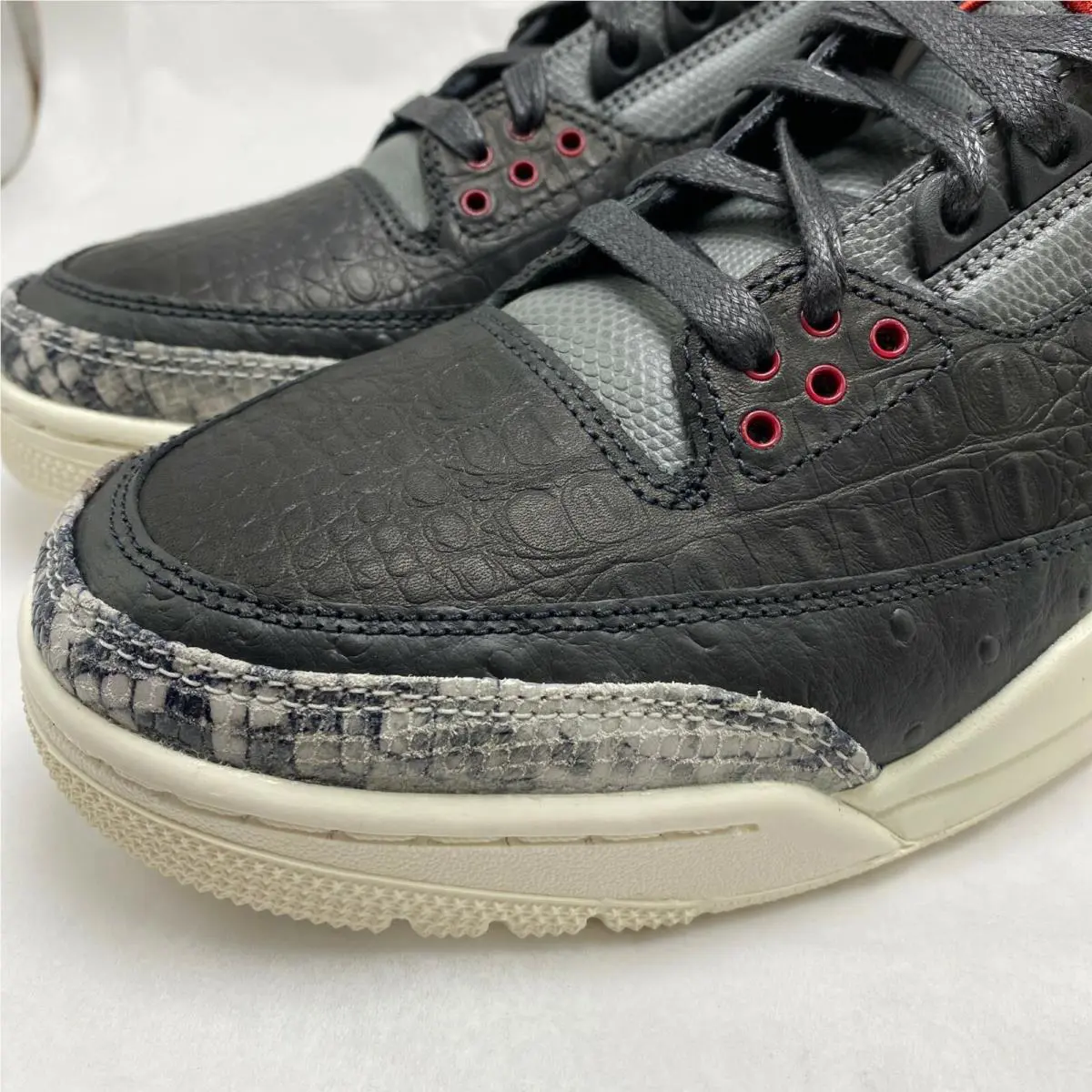 Nike shoes - Air Jordan 3 Retro - Air Retro - CV3583-003 - Black / Black - White - Gorge Green 2