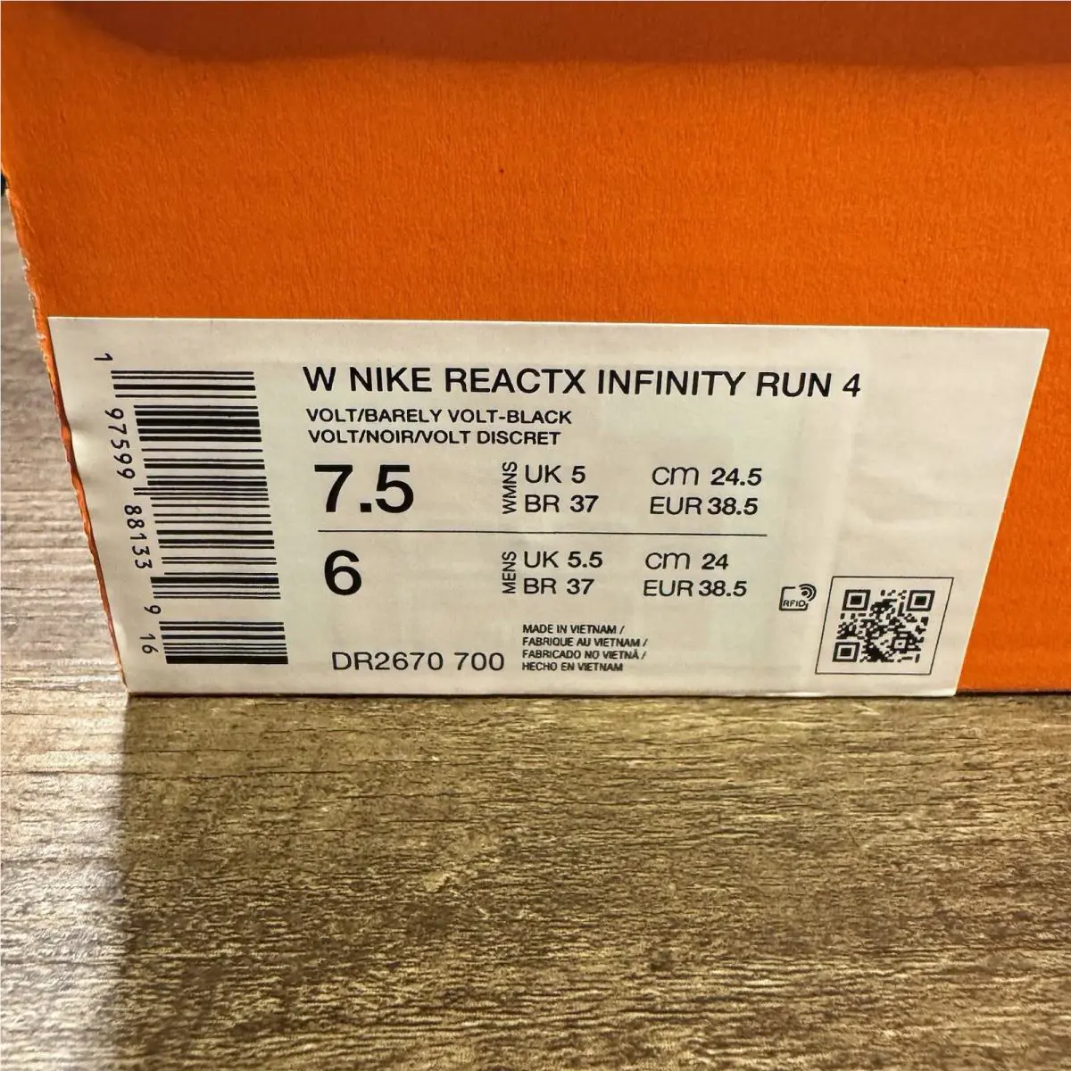 Nike shoes - Nike React Infinity Run - React Infinity Run - DR2670-700 - Volt 1