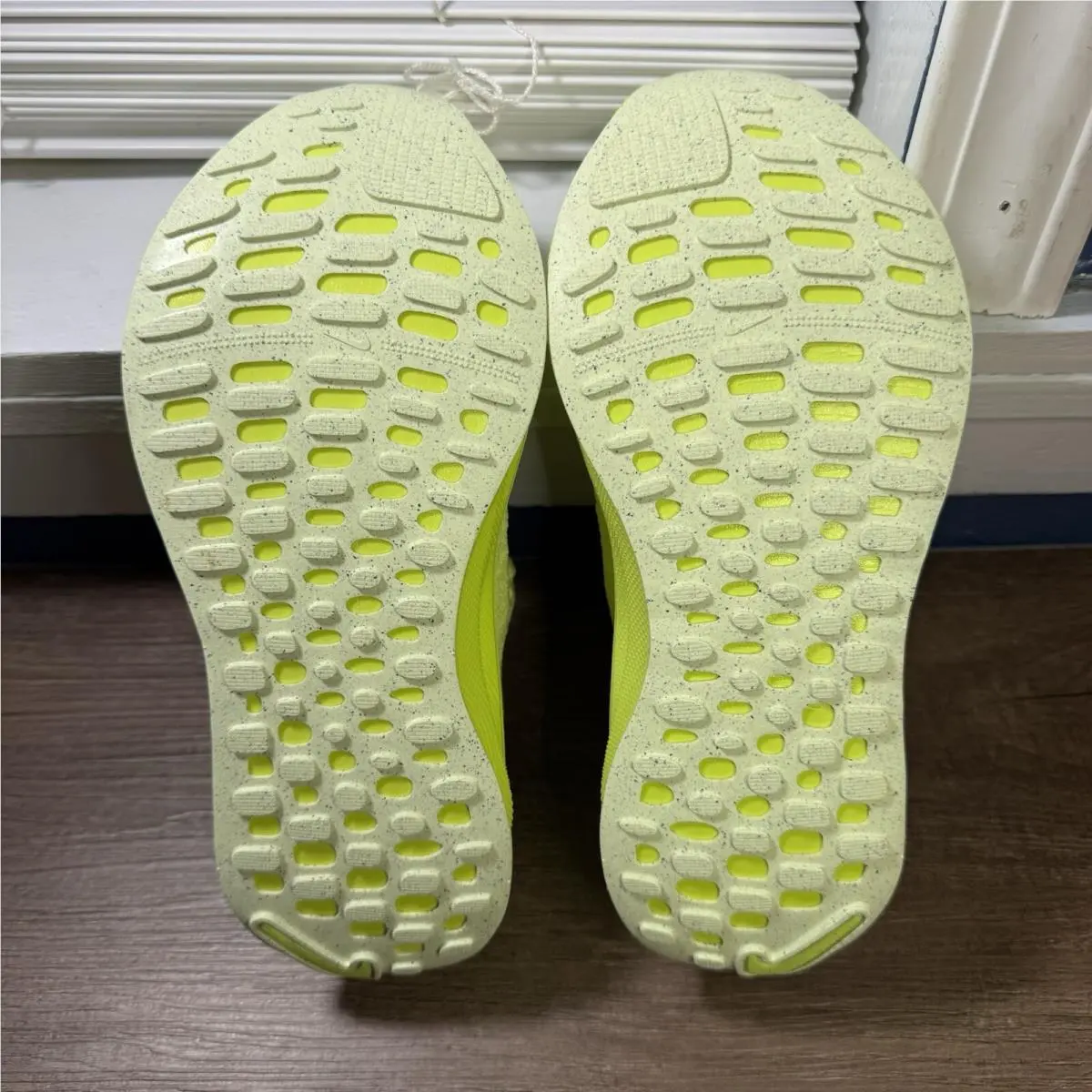 Nike shoes - Nike React Infinity Run - React Infinity Run - DR2670-700 - Volt 25