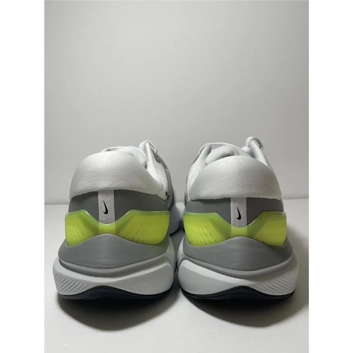 Nike shoes - Nike Air Zoom Vomero - Air Zoom Vomero - DR9878-100 - Multicolor 3