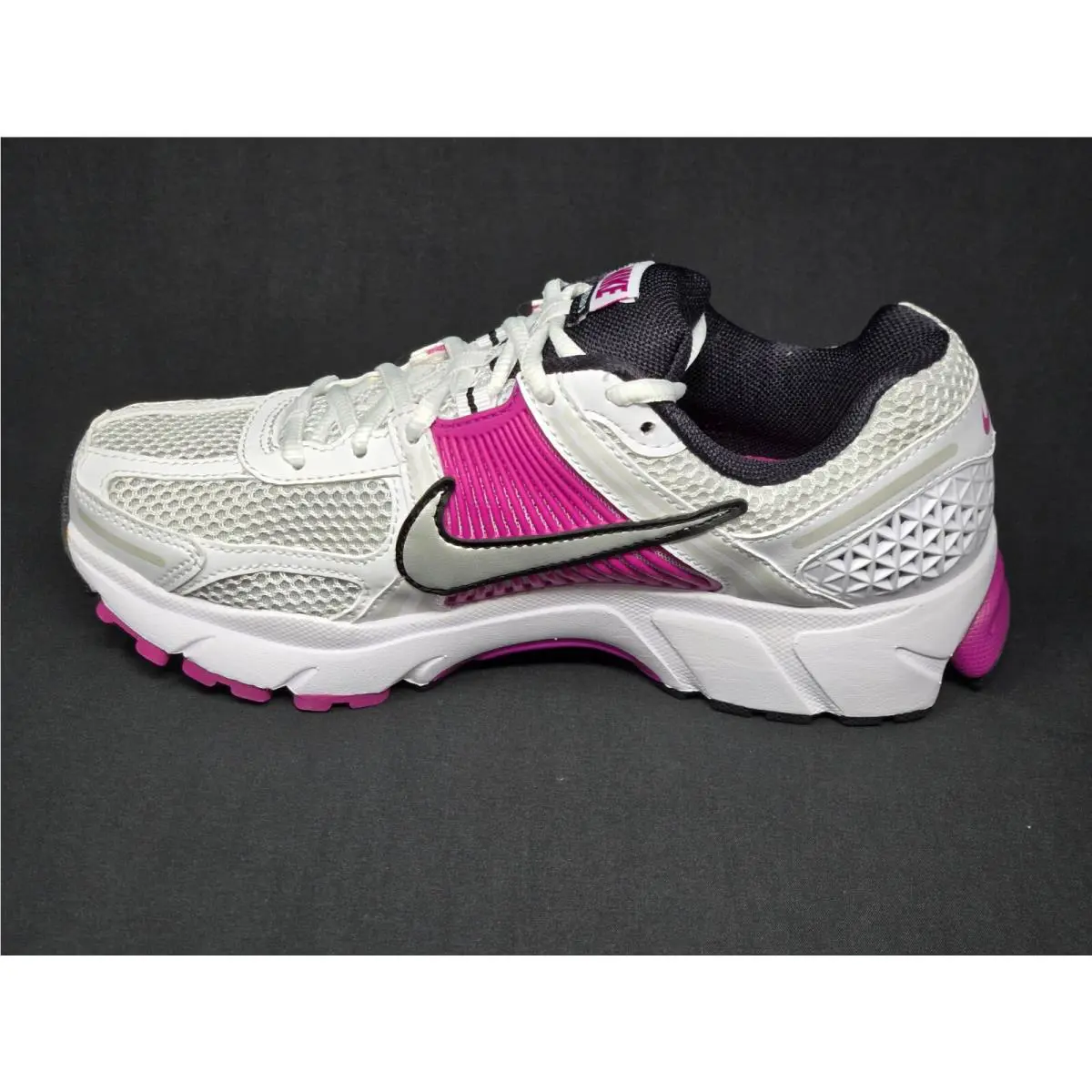 Nike shoes - Nike Wmns - Wmns - FJ2028-100 - Pink 11